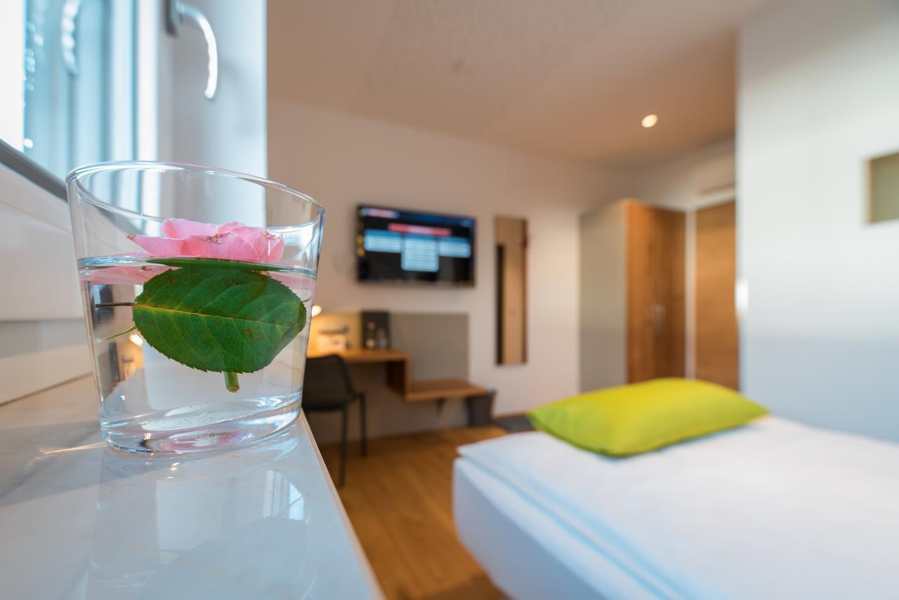 Aparthotel Nah Dran Dingolfing Buitenkant foto